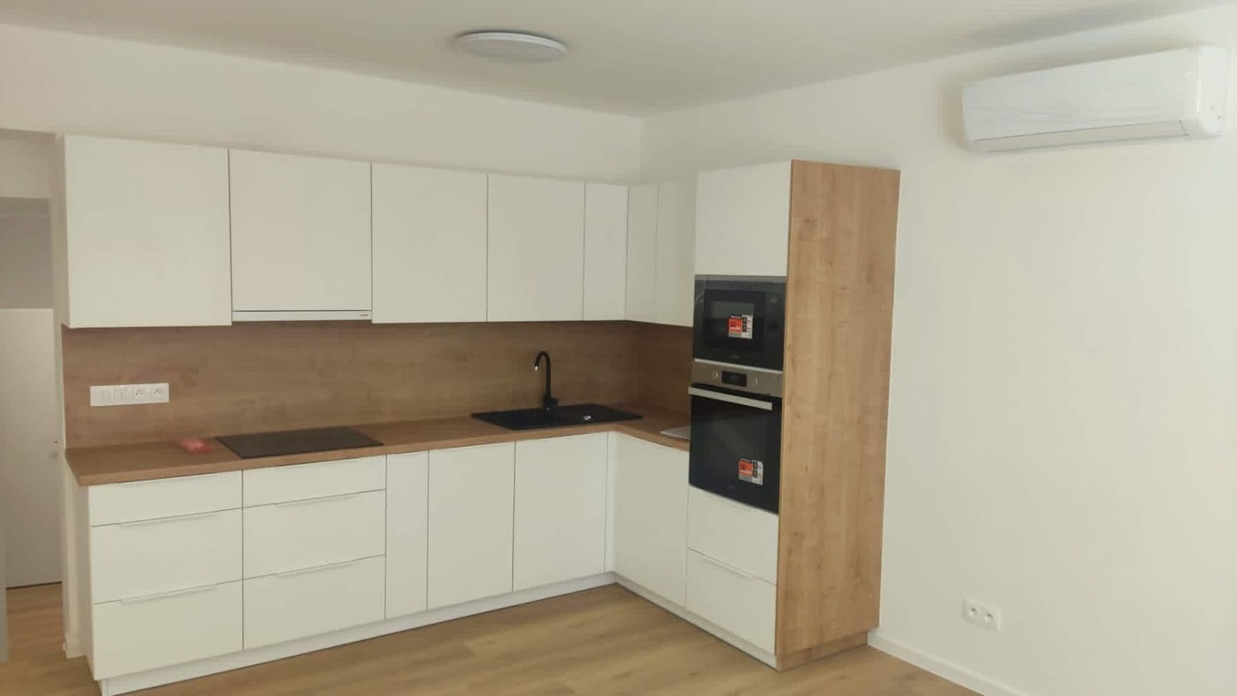 Prenájom bytu 2-izbový 56 m², Drnovská, Vyškov, Jihomoravský kraj Prenájom bytu 2-izbový 56 m², Drnovská, Vyškov, Jihomoravský kraj