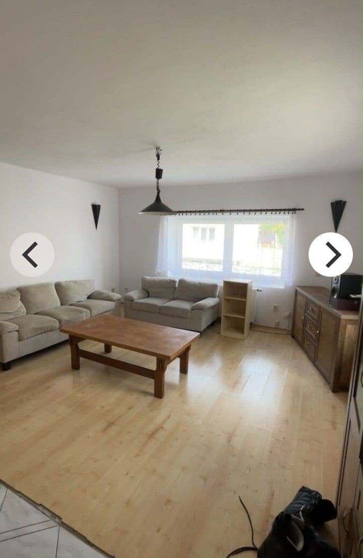 Predaj domu 172 m², pozemok 1.100 m², Úmyslovice, Středočeský kraj Predaj domu 172 m², pozemok 1.100 m², Úmyslovice, Středočeský kraj