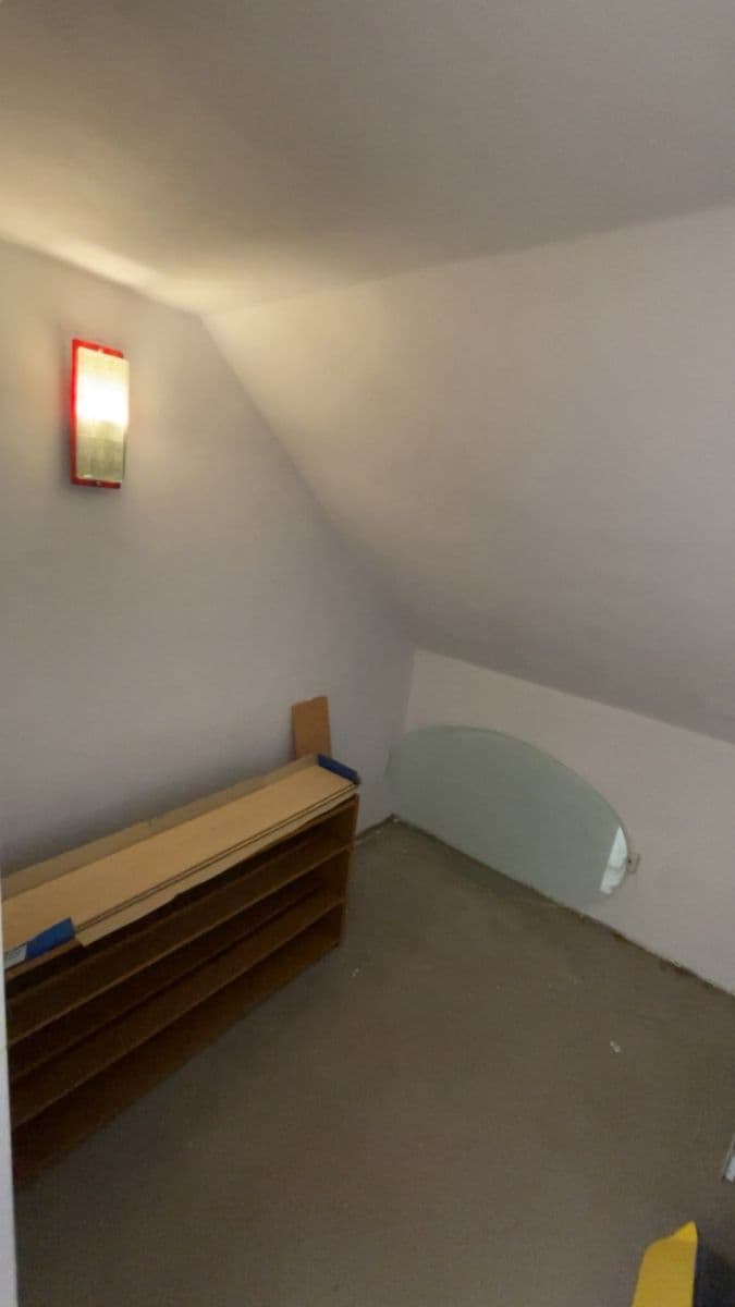 Predaj domu 172 m², pozemok 1.100 m², Úmyslovice, Středočeský kraj Predaj domu 172 m², pozemok 1.100 m², Úmyslovice, Středočeský kraj