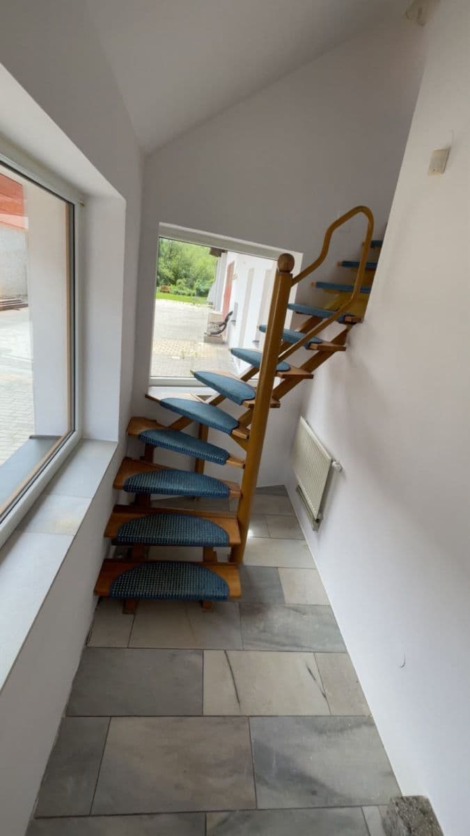 Predaj domu 172 m², pozemok 1.100 m², Úmyslovice, Středočeský kraj Predaj domu 172 m², pozemok 1.100 m², Úmyslovice, Středočeský kraj
