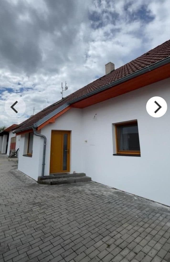 Predaj domu 172 m², pozemok 1.100 m², Úmyslovice, Středočeský kraj Predaj domu 172 m², pozemok 1.100 m², Úmyslovice, Středočeský kraj