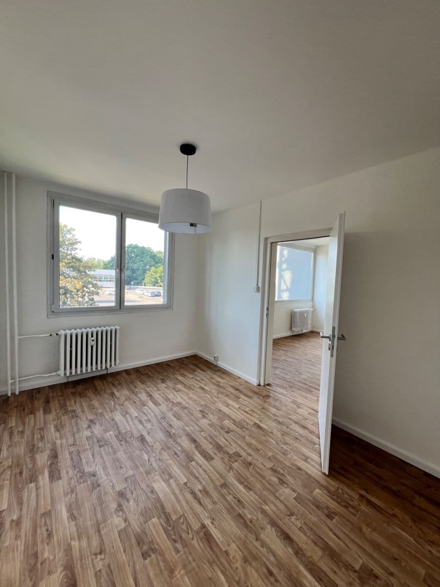 Prenájom bytu 3-izbový 61 m², Lužná, Praha, Praha Prenájom bytu 3-izbový 61 m², Lužná, Praha, Praha