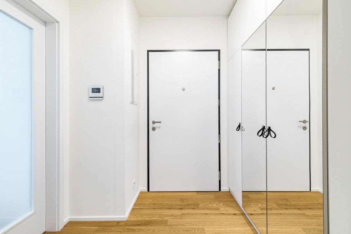 Prenájom bytu 1-izbový 32 m², U Průhonu, Praha, Praha Prenájom bytu 1-izbový 32 m², U Průhonu, Praha, Praha