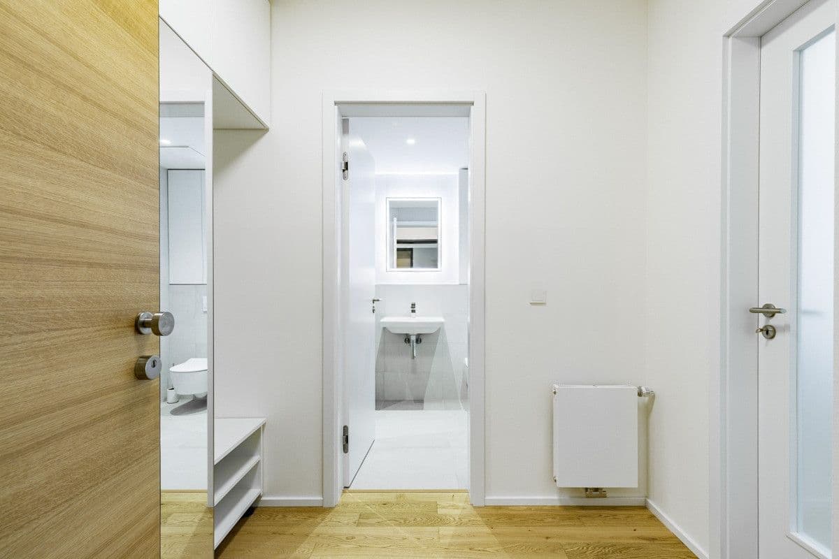 Prenájom bytu 1-izbový 32 m², U Průhonu, Praha, Praha Prenájom bytu 1-izbový 32 m², U Průhonu, Praha, Praha