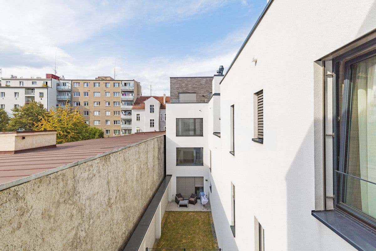 Prenájom bytu 1-izbový 32 m², U Průhonu, Praha, Praha Prenájom bytu 1-izbový 32 m², U Průhonu, Praha, Praha