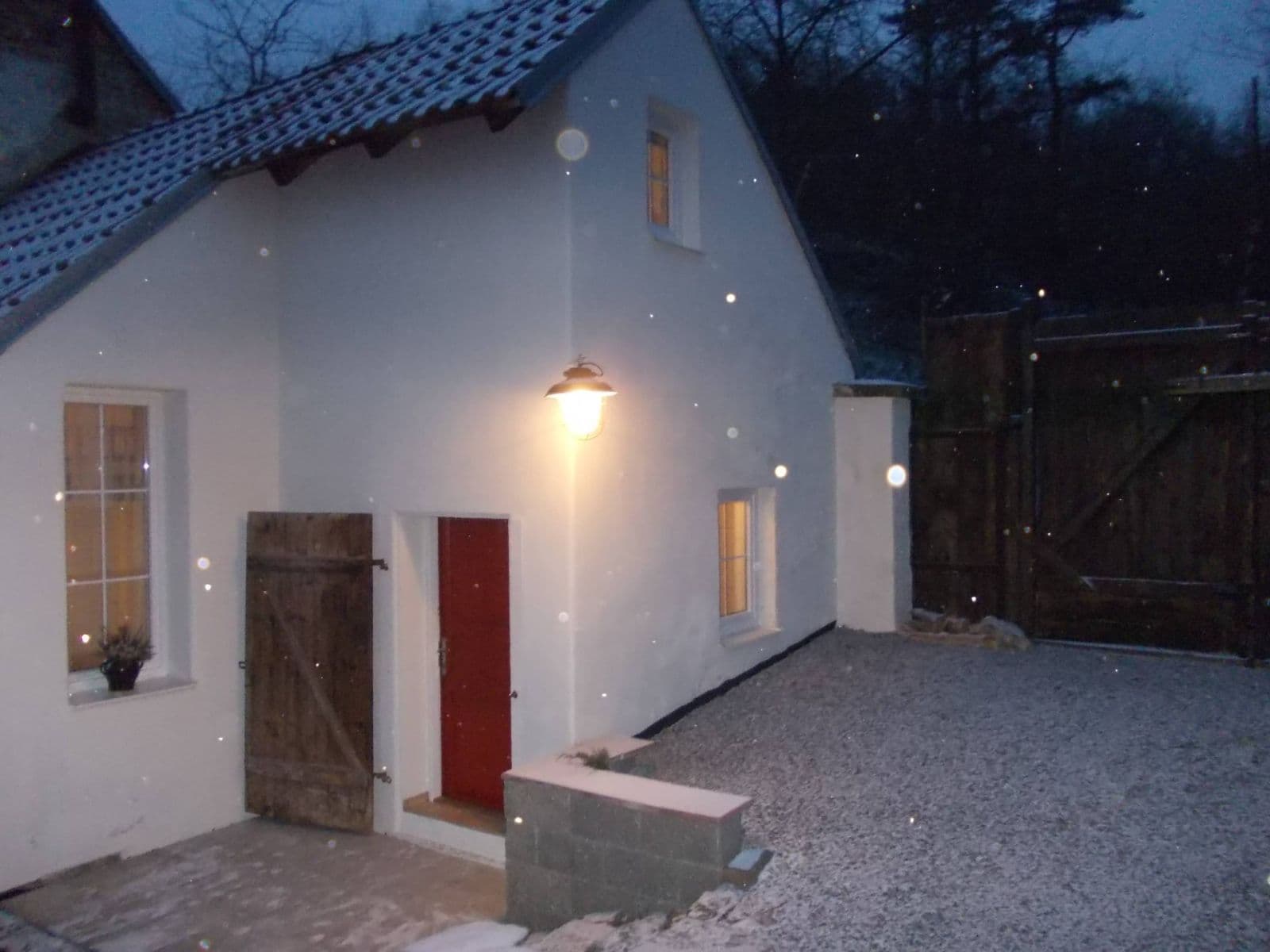 Prenájom domu 45 m², pozemok 100 m², Pikovická, Davle, Středočeský kraj Prenájom domu 45 m², pozemok 100 m², Pikovická, Davle, Středočeský kraj