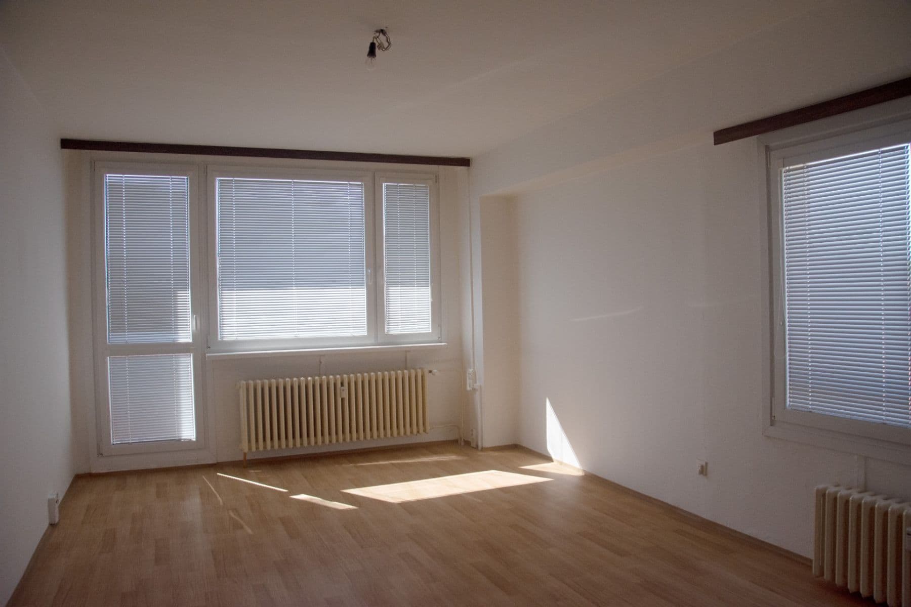 Prenájom bytu 2-izbový 60 m², Za Nemocnicí, Sedlčany, Středočeský kraj Prenájom bytu 2-izbový 60 m², Za Nemocnicí, Sedlčany, Středočeský kraj