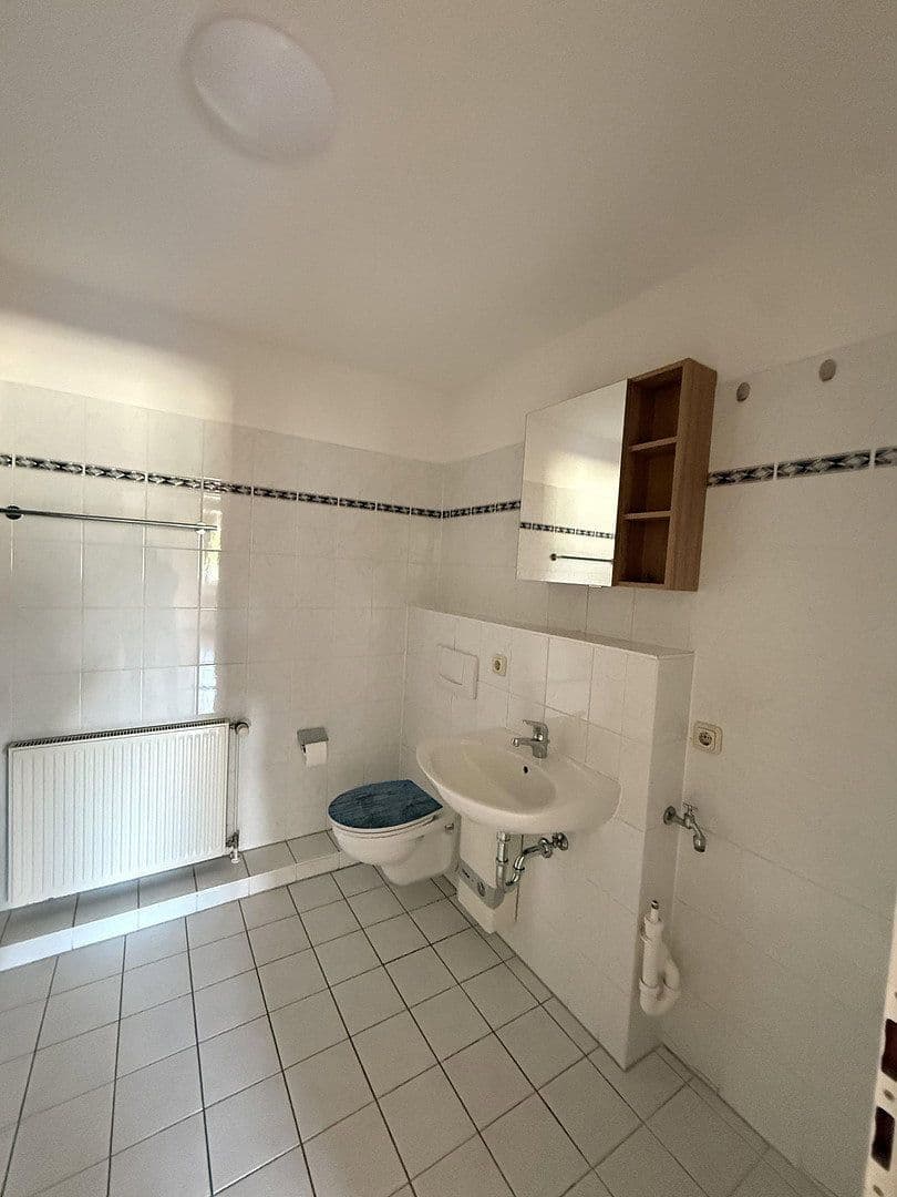 Prenájom bytu 2-izbový 56 m², Schwaan, Meklenbursko-Predpomoransko Prenájom bytu 2-izbový 56 m², Schwaan, Meklenbursko-Predpomoransko