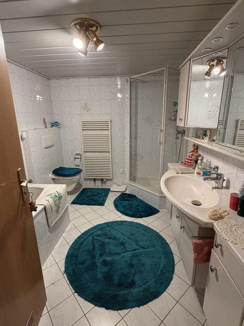 Predaj domu 155 m², pozemok 1.385 m², Trendelburg, Hesensko Predaj domu 155 m², pozemok 1.385 m², Trendelburg, Hesensko