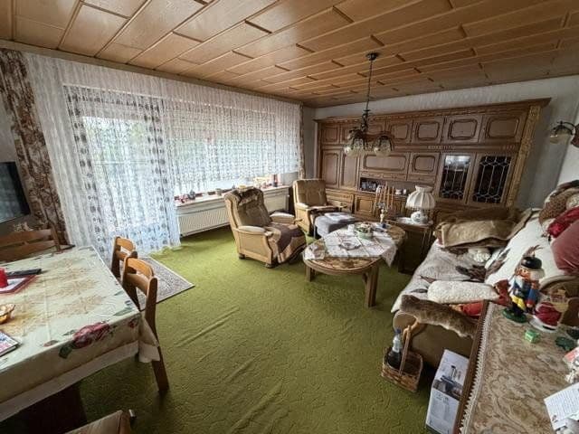 Predaj domu 155 m², pozemok 1.385 m², Trendelburg, Hesensko Predaj domu 155 m², pozemok 1.385 m², Trendelburg, Hesensko