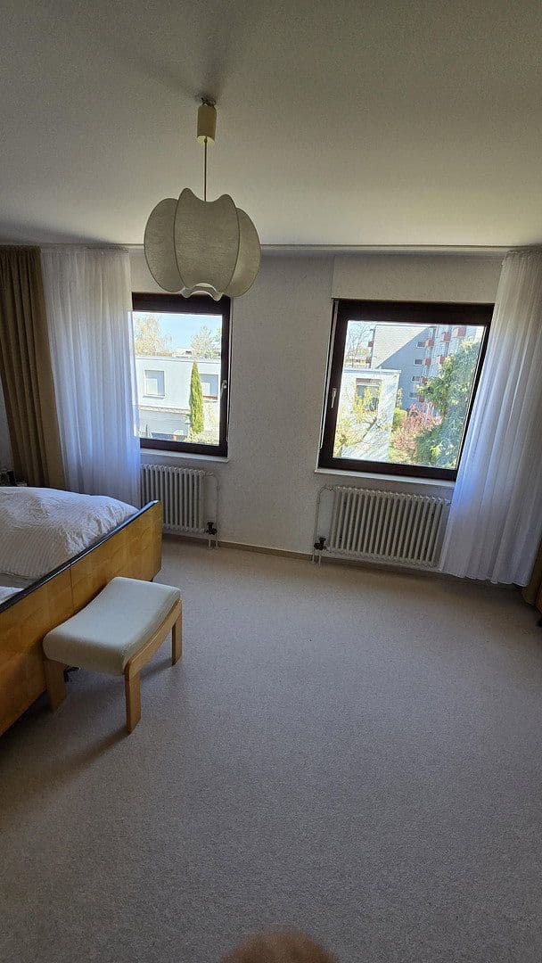 Predaj domu 96 m², pozemok 159 m², Carl-Schurz-Straße 111, Pforzheim, Bádensko-Wurttembersko Predaj domu 96 m², pozemok 159 m², Carl-Schurz-Straße 111, Pforzheim, Bádensko-Wurttembersko