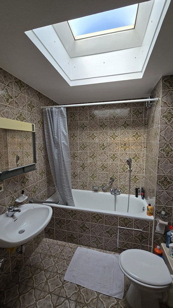 Predaj domu 96 m², pozemok 159 m², Carl-Schurz-Straße 111, Pforzheim, Bádensko-Wurttembersko Predaj domu 96 m², pozemok 159 m², Carl-Schurz-Straße 111, Pforzheim, Bádensko-Wurttembersko