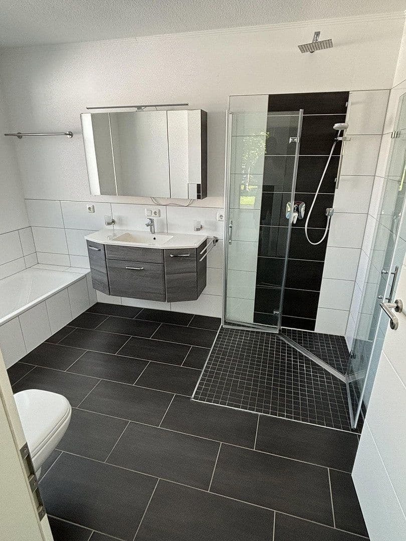 Predaj domu 140 m², pozemok 600 m², Langwedel, Dolné Sasko Predaj domu 140 m², pozemok 600 m², Langwedel, Dolné Sasko
