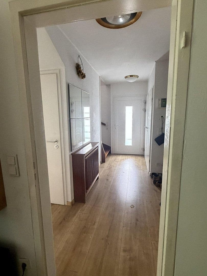 Predaj domu 130 m², pozemok 575 m², Brockenstraße 13, Solingen, Severné Porýnie - Westfálsko Predaj domu 130 m², pozemok 575 m², Brockenstraße 13, Solingen, Severné Porýnie - Westfálsko