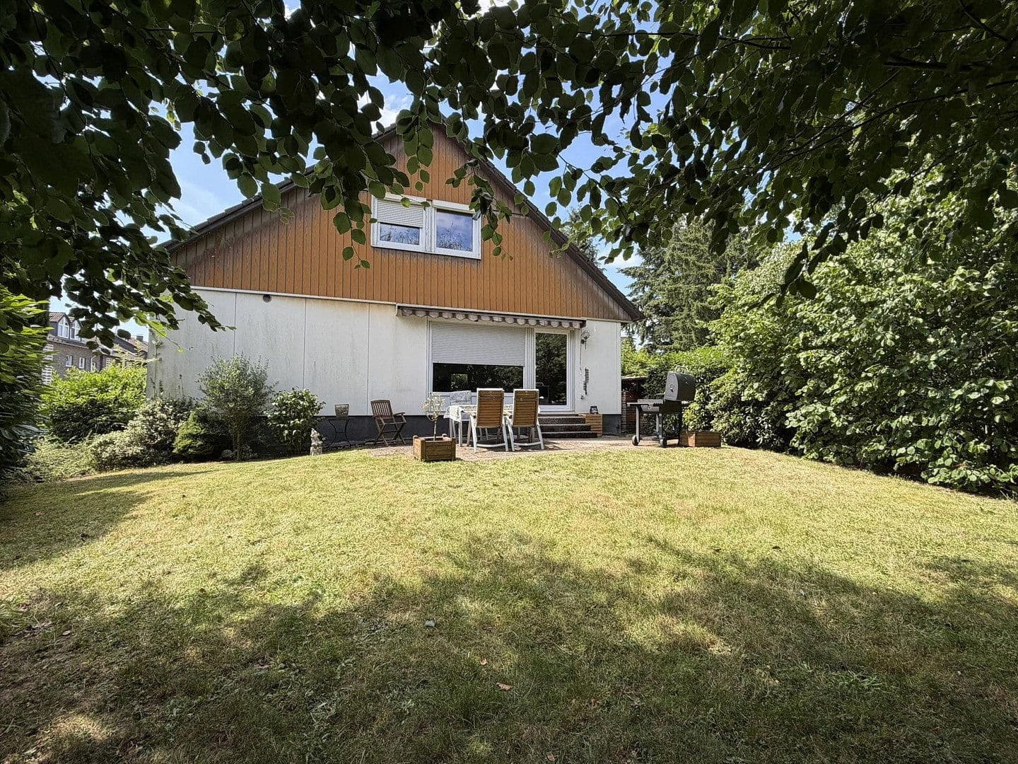 Predaj domu 130 m², pozemok 575 m², Brockenstraße 13, Solingen, Severné Porýnie - Westfálsko Predaj domu 130 m², pozemok 575 m², Brockenstraße 13, Solingen, Severné Porýnie - Westfálsko