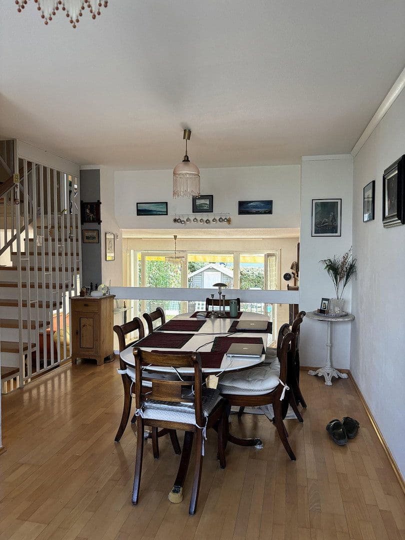 Predaj domu 140 m², pozemok 159 m², Oberschleissheim, Bavorsko Predaj domu 140 m², pozemok 159 m², Oberschleissheim, Bavorsko