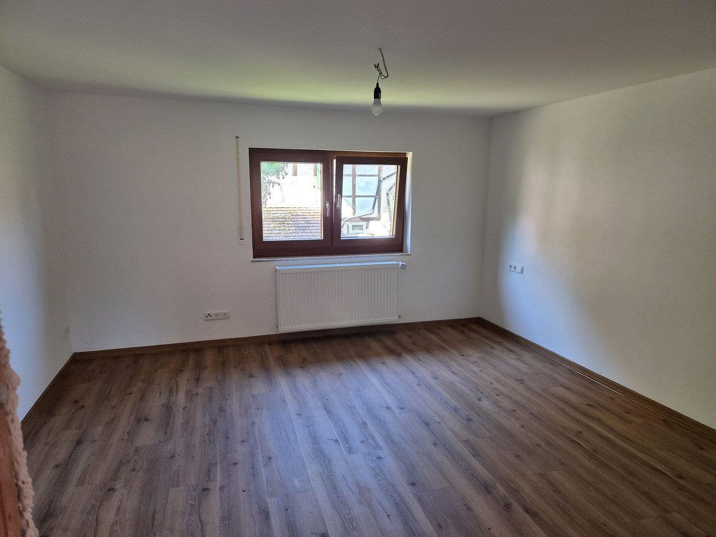Prenájom domu 84 m², pozemok 300 m², Rottenburger Str. 12, Rottenburg am Neckar, Bádensko-Wurttembersko Prenájom domu 84 m², pozemok 300 m², Rottenburger Str. 12, Rottenburg am Neckar, Bádensko-Wurttembersko