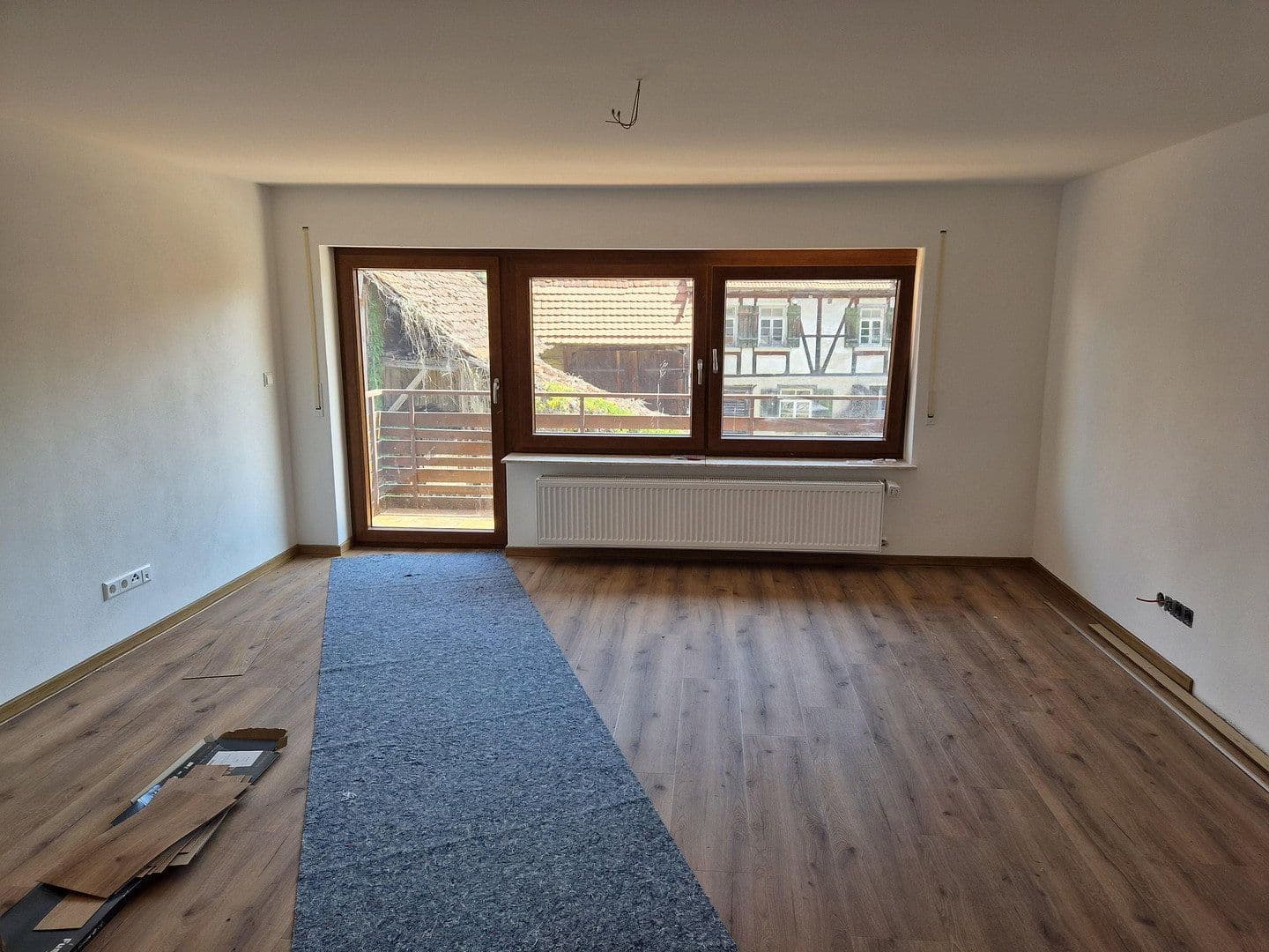 Prenájom domu 84 m², pozemok 300 m², Rottenburger Str. 12, Rottenburg am Neckar, Bádensko-Wurttembersko Prenájom domu 84 m², pozemok 300 m², Rottenburger Str. 12, Rottenburg am Neckar, Bádensko-Wurttembersko