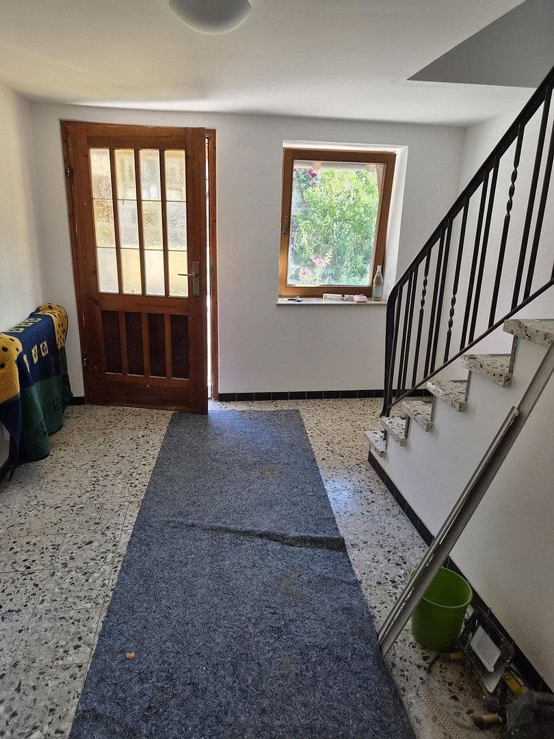 Prenájom domu 84 m², pozemok 300 m², Rottenburger Str. 12, Rottenburg am Neckar, Bádensko-Wurttembersko Prenájom domu 84 m², pozemok 300 m², Rottenburger Str. 12, Rottenburg am Neckar, Bádensko-Wurttembersko