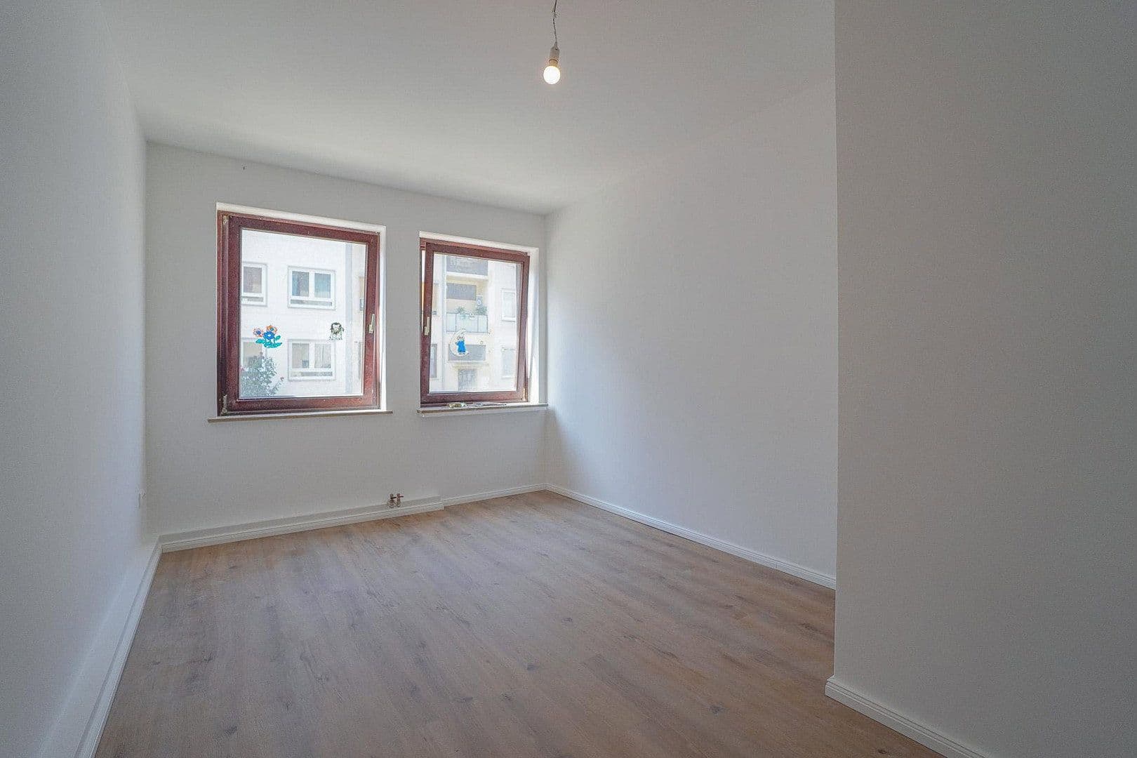 Predaj bytu 4-izbový 67 m², Bremen, Brémy Predaj bytu 4-izbový 67 m², Bremen, Brémy
