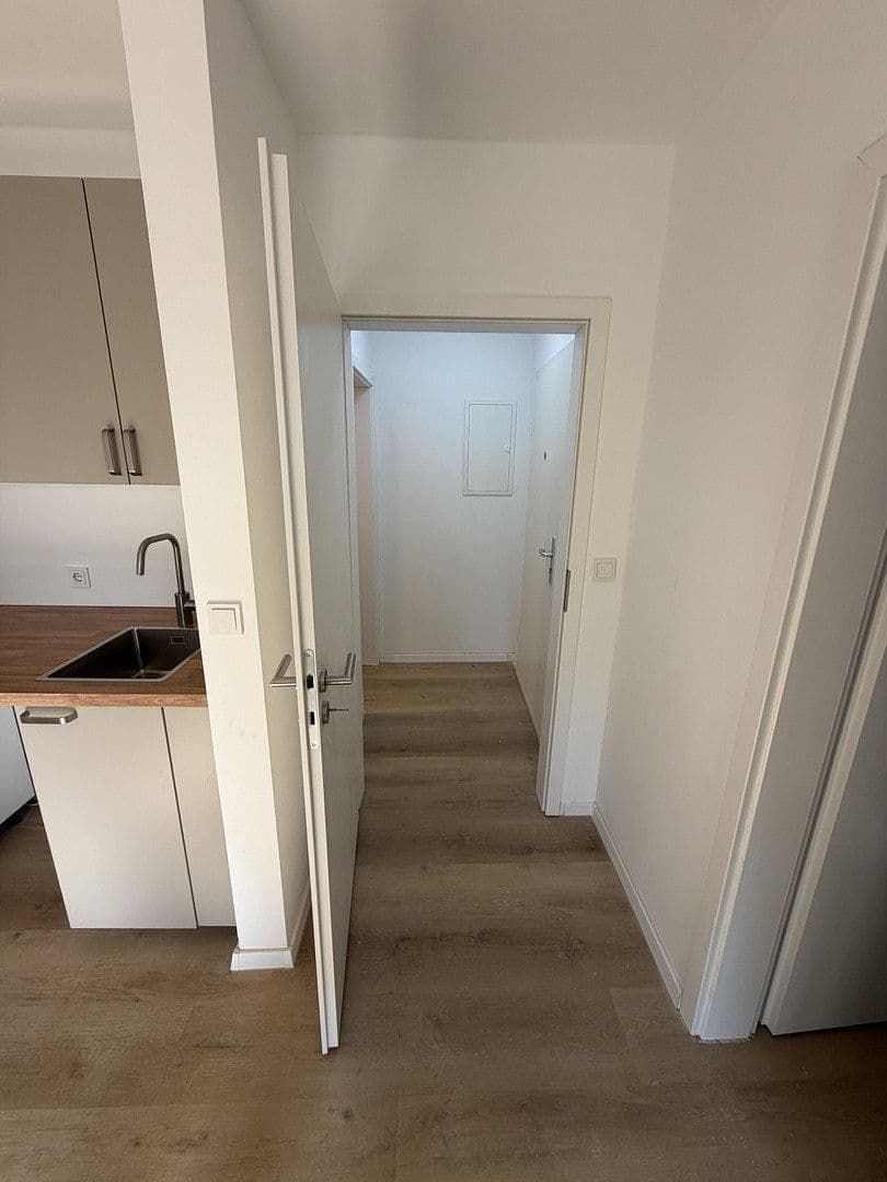 Prenájom bytu 2-izbový 35 m², Düsseldorf, Severné Porýnie - Westfálsko Prenájom bytu 2-izbový 35 m², Düsseldorf, Severné Porýnie - Westfálsko