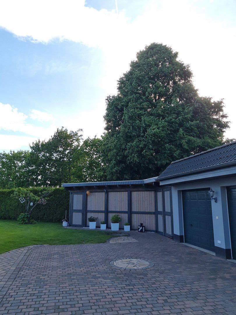 Predaj domu 144 m², pozemok 925 m², Schwedt/Oder, Brandenbursko Predaj domu 144 m², pozemok 925 m², Schwedt/Oder, Brandenbursko