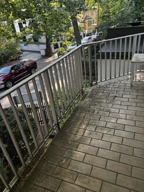 Prenájom bytu 2-izbový 77 m², München, Bavorsko Prenájom bytu 2-izbový 77 m², München, Bavorsko
