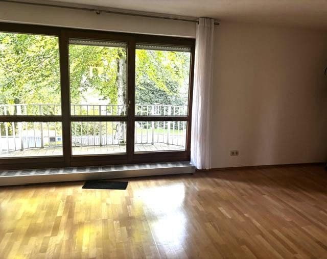 Prenájom bytu 2-izbový 77 m², München, Bavorsko Prenájom bytu 2-izbový 77 m², München, Bavorsko