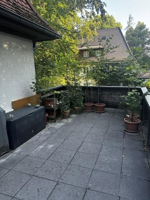 Prenájom bytu 2-izbový 77 m², München, Bavorsko Prenájom bytu 2-izbový 77 m², München, Bavorsko