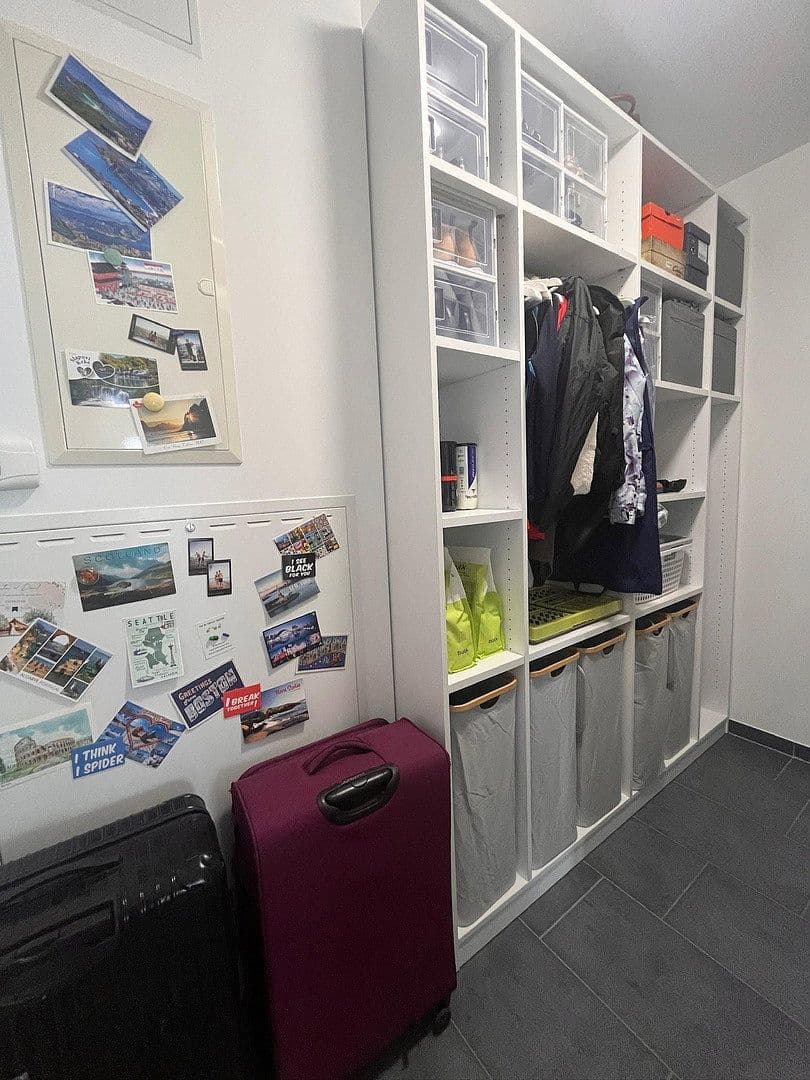 Prenájom bytu 2-izbový 94 m², Saarbrücken, Sársko Prenájom bytu 2-izbový 94 m², Saarbrücken, Sársko