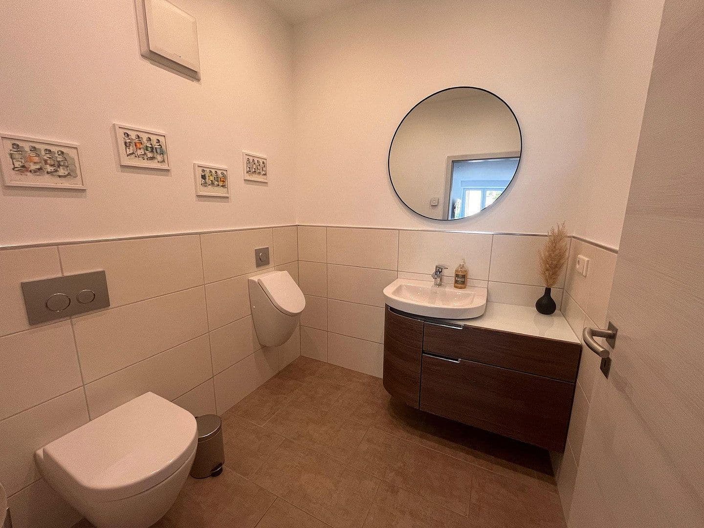 Prenájom bytu 2-izbový 94 m², Saarbrücken, Sársko Prenájom bytu 2-izbový 94 m², Saarbrücken, Sársko