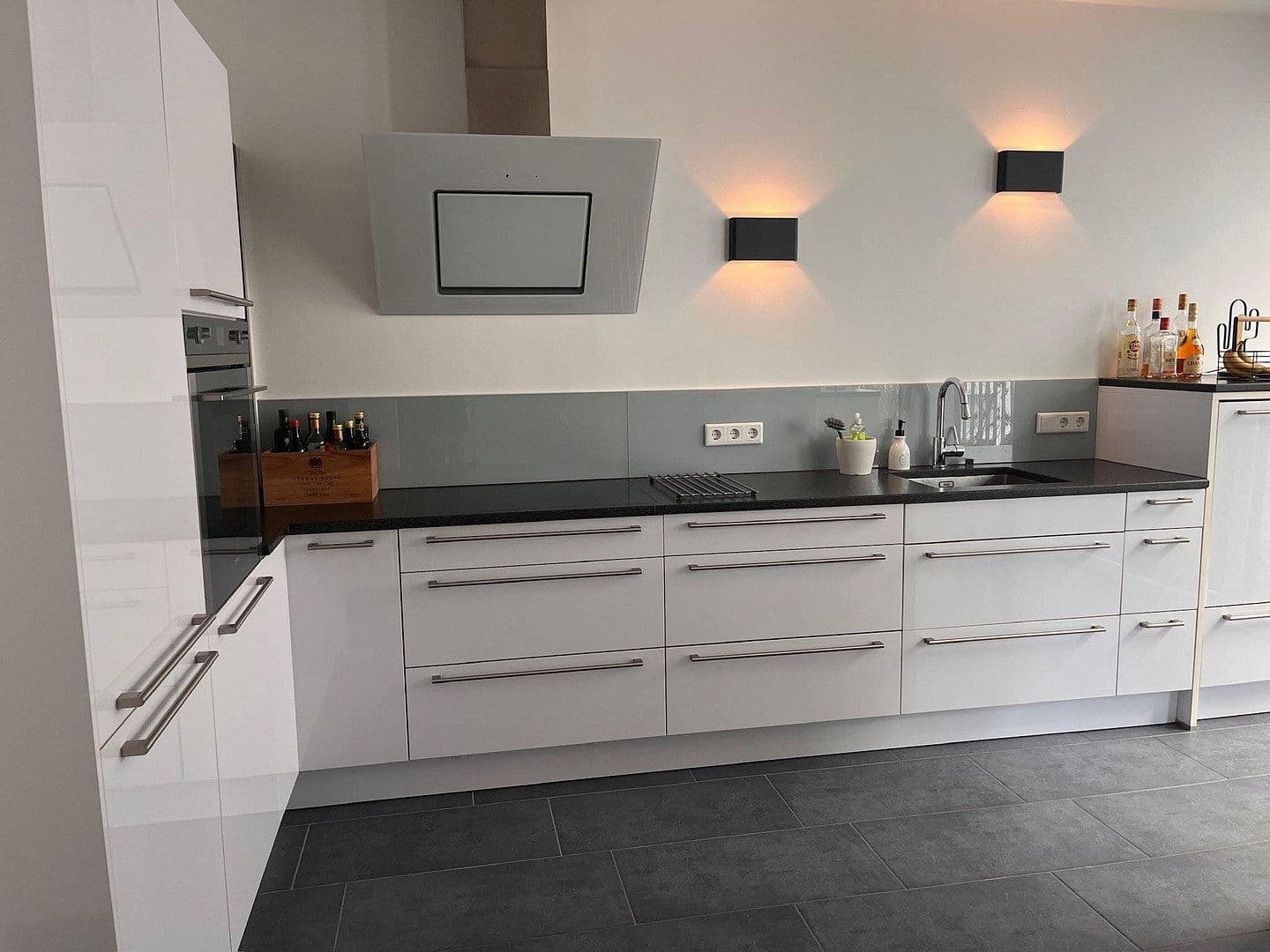 Prenájom bytu 2-izbový 94 m², Saarbrücken, Sársko Prenájom bytu 2-izbový 94 m², Saarbrücken, Sársko