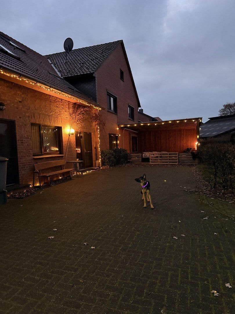 Predaj domu 427 m², pozemok 2.402 m², Kirchdorf, Dolné Sasko Predaj domu 427 m², pozemok 2.402 m², Kirchdorf, Dolné Sasko