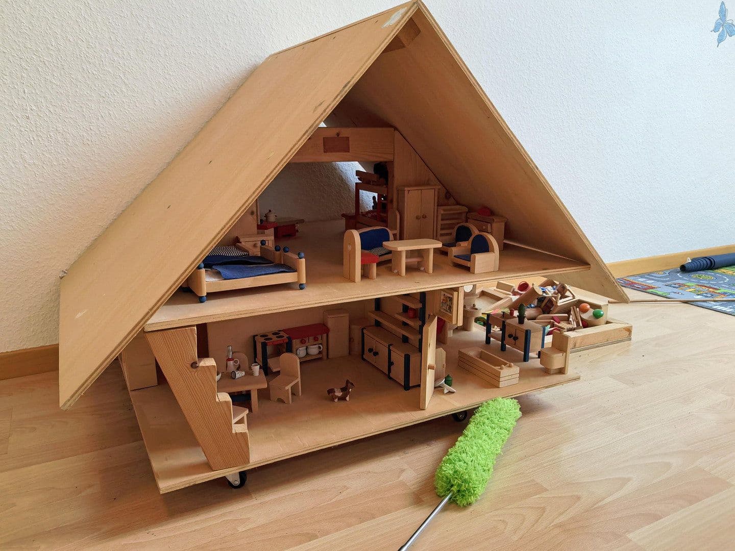 Predaj domu 157 m², pozemok 425 m², Leonberg, Bádensko-Wurttembersko Predaj domu 157 m², pozemok 425 m², Leonberg, Bádensko-Wurttembersko