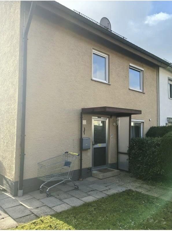 Predaj domu 157 m², pozemok 425 m², Leonberg, Bádensko-Wurttembersko Predaj domu 157 m², pozemok 425 m², Leonberg, Bádensko-Wurttembersko
