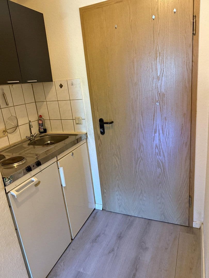 Prenájom bytu 1-izbový 24 m², Gersweilerweg 3, Kaiserslautern, Porýnie-Falcko Prenájom bytu 1-izbový 24 m², Gersweilerweg 3, Kaiserslautern, Porýnie-Falcko