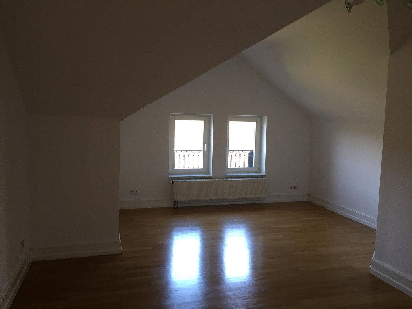 Prenájom bytu 3-izbový 110 m², Herdecke, Severné Porýnie - Westfálsko Prenájom bytu 3-izbový 110 m², Herdecke, Severné Porýnie - Westfálsko