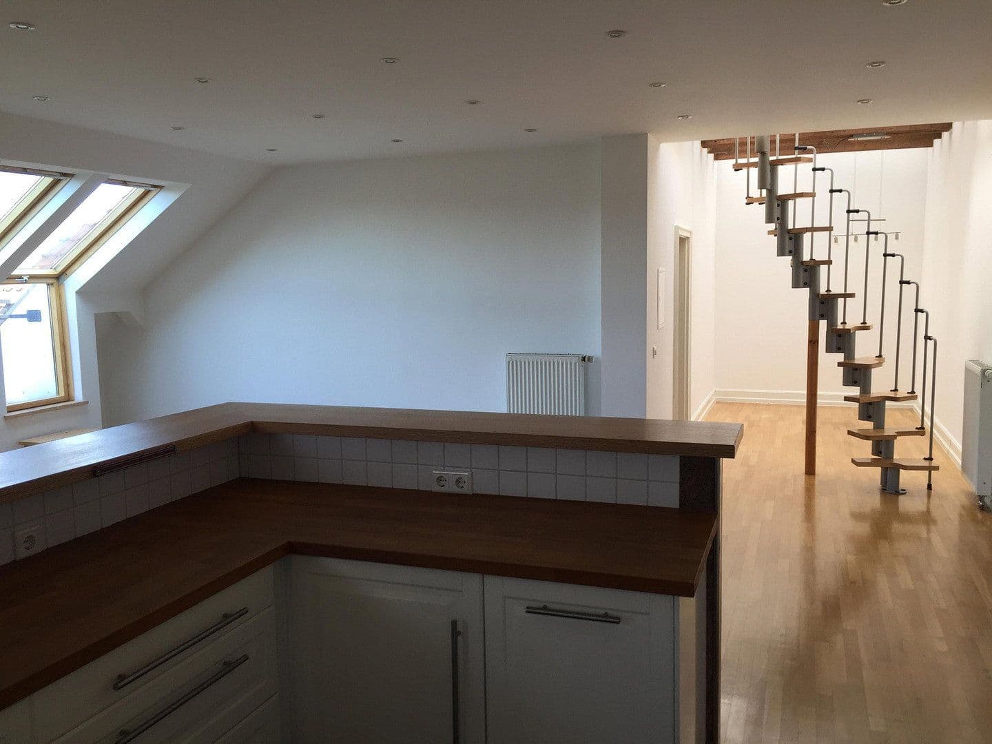 Prenájom bytu 3-izbový 110 m², Herdecke, Severné Porýnie - Westfálsko Prenájom bytu 3-izbový 110 m², Herdecke, Severné Porýnie - Westfálsko
