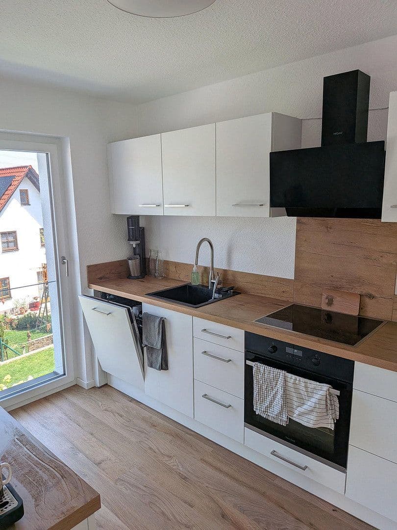 Prenájom bytu 3-izbový 108 m², Blaustein, Bádensko-Wurttembersko Prenájom bytu 3-izbový 108 m², Blaustein, Bádensko-Wurttembersko