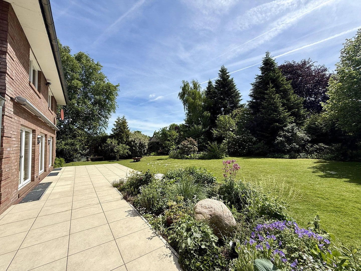 Predaj domu 285 m², pozemok 1.783 m², Wesseln, Šlezvicko-Holštajnsko Predaj domu 285 m², pozemok 1.783 m², Wesseln, Šlezvicko-Holštajnsko