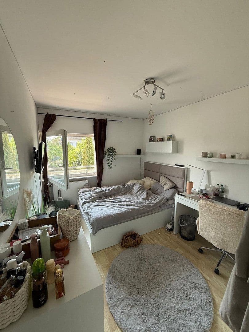 Predaj domu 120 m², pozemok 239 m², Parkstrasse 28, Kelkheim (Taunus), Hesensko Predaj domu 120 m², pozemok 239 m², Parkstrasse 28, Kelkheim (Taunus), Hesensko