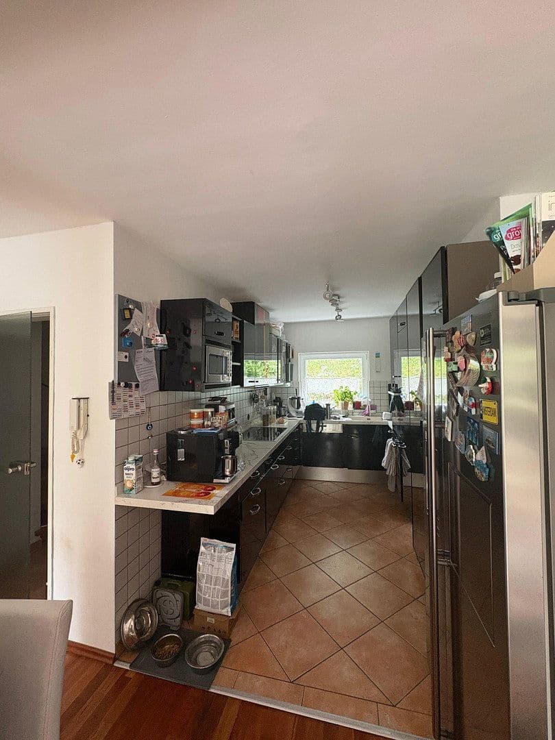 Predaj domu 120 m², pozemok 239 m², Parkstrasse 28, Kelkheim (Taunus), Hesensko Predaj domu 120 m², pozemok 239 m², Parkstrasse 28, Kelkheim (Taunus), Hesensko