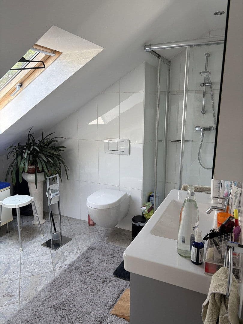 Predaj domu 120 m², pozemok 239 m², Parkstrasse 28, Kelkheim (Taunus), Hesensko Predaj domu 120 m², pozemok 239 m², Parkstrasse 28, Kelkheim (Taunus), Hesensko