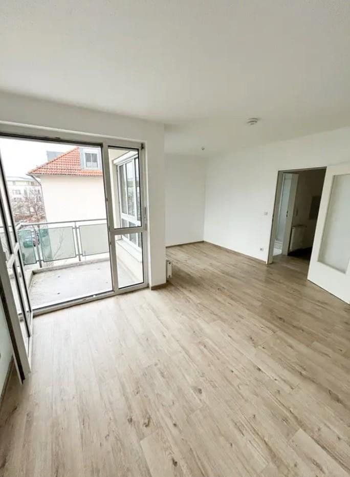 Prenájom bytu 1-izbový 31 m², Dresden, Sasko Prenájom bytu 1-izbový 31 m², Dresden, Sasko