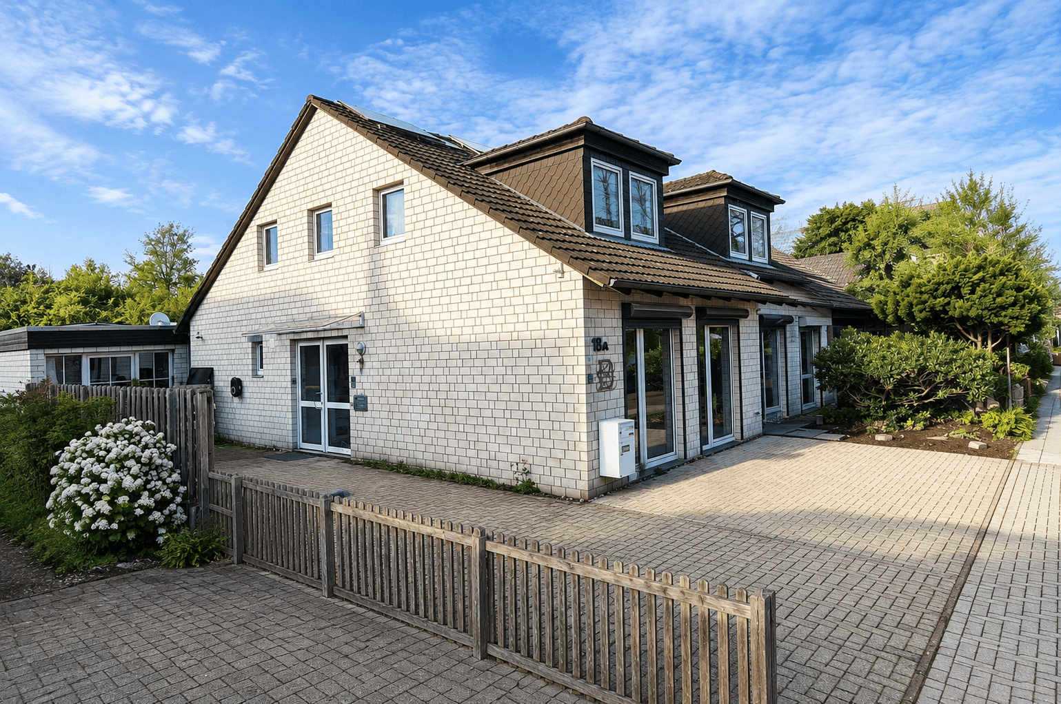 Predaj domu 174 m², pozemok 706 m², Fuchsrain 18a, Hannover, Dolné Sasko Predaj domu 174 m², pozemok 706 m², Fuchsrain 18a, Hannover, Dolné Sasko