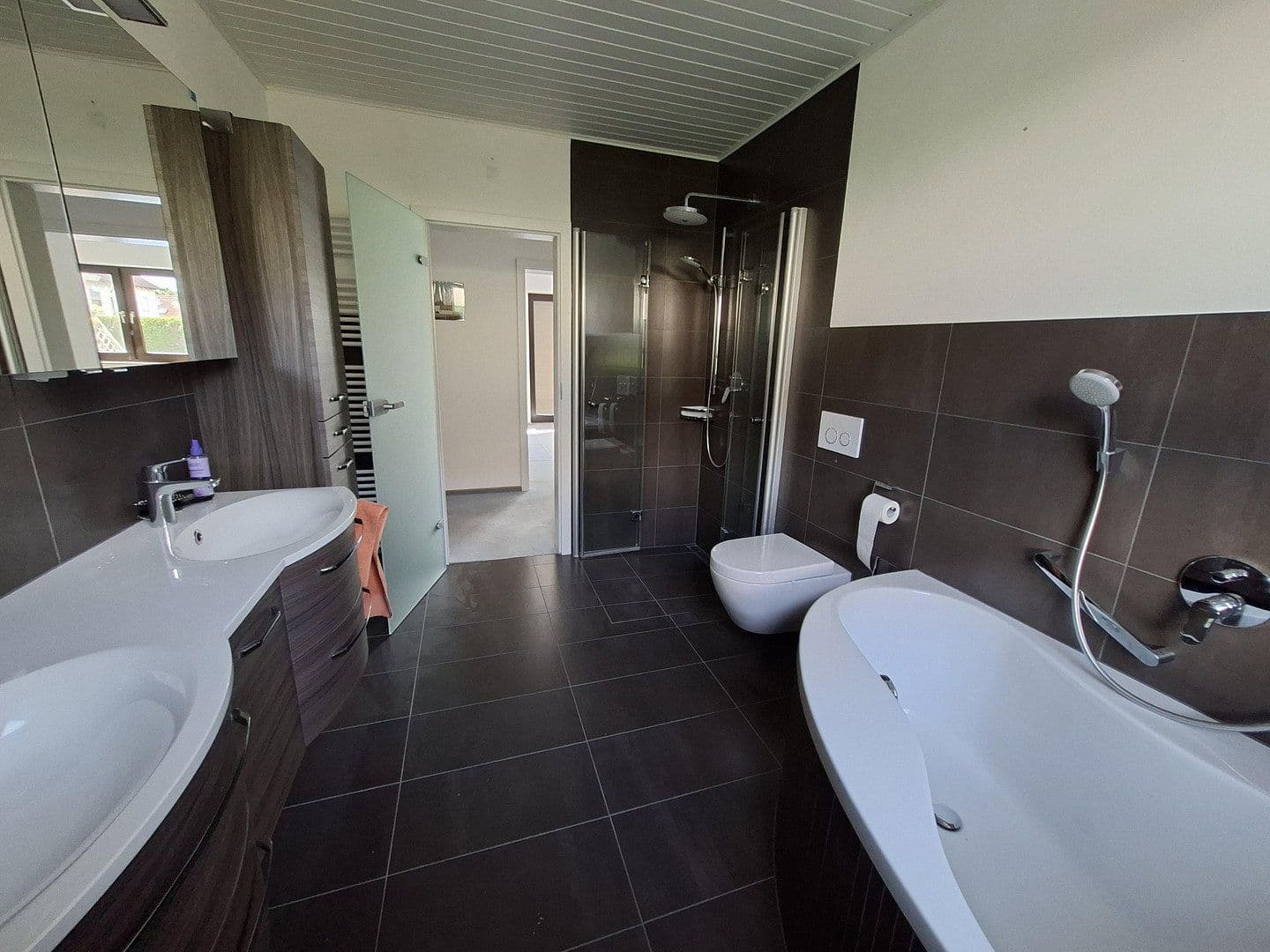 Predaj domu 244 m², pozemok 1.038 m², Dinkelsbühl, Bavorsko Predaj domu 244 m², pozemok 1.038 m², Dinkelsbühl, Bavorsko