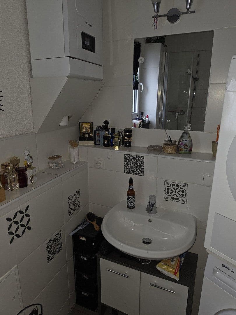 Prenájom bytu 3-izbový 68 m², Bahnhofstr. 37, Plaidt, Porýnie-Falcko Prenájom bytu 3-izbový 68 m², Bahnhofstr. 37, Plaidt, Porýnie-Falcko