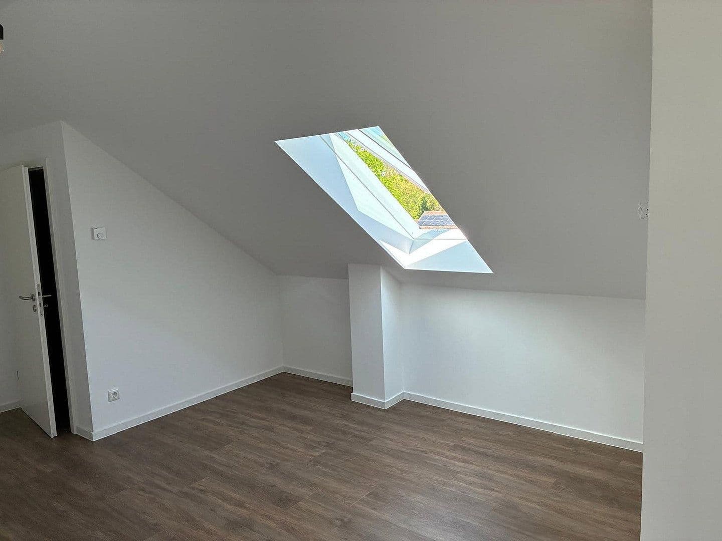 Prenájom bytu 2-izbový 70 m², Nauen, Brandenbursko Prenájom bytu 2-izbový 70 m², Nauen, Brandenbursko