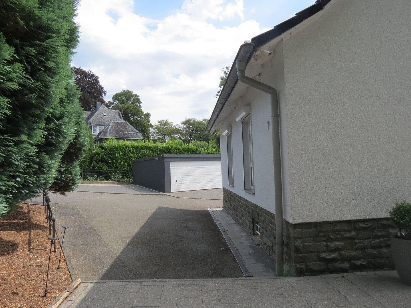 Predaj domu 145 m², pozemok 1.004 m², Remscheid, Severné Porýnie - Westfálsko Predaj domu 145 m², pozemok 1.004 m², Remscheid, Severné Porýnie - Westfálsko