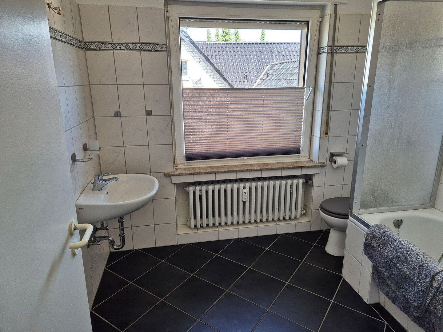 Prenájom bytu 6-izbový 160 m², Stadtholzstr. 81, Herford, Severné Porýnie - Westfálsko Prenájom bytu 6-izbový 160 m², Stadtholzstr. 81, Herford, Severné Porýnie - Westfálsko